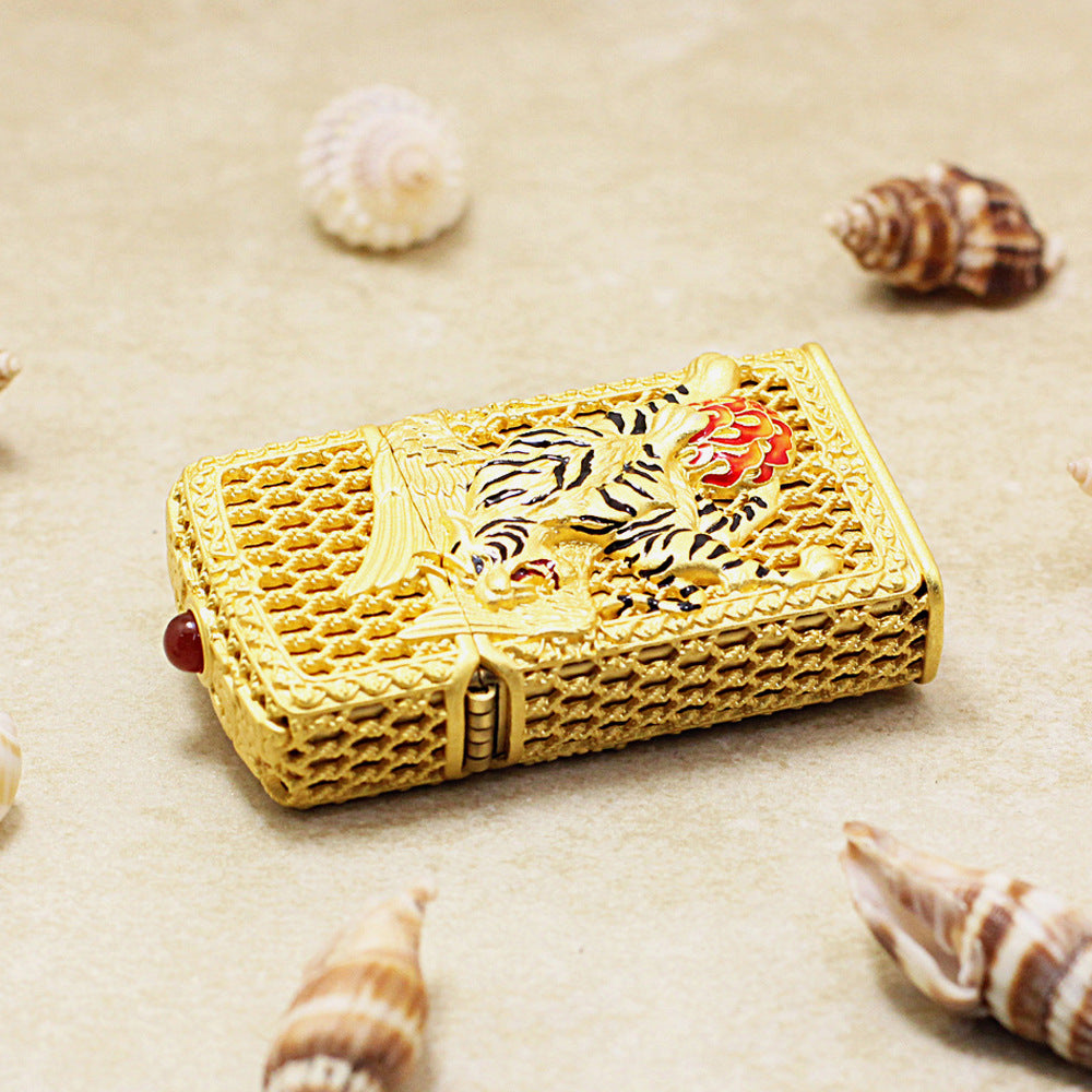 Zippo Heavy Relief Gold Filigree Winged Tiger Case Set - CM53