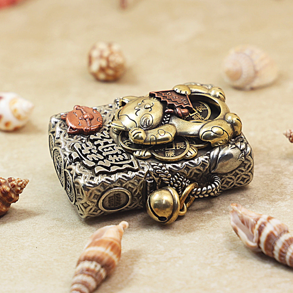 Zippo Heavy Relief Maneki-Neko Lucky Cat Fortune Case Set - CM19